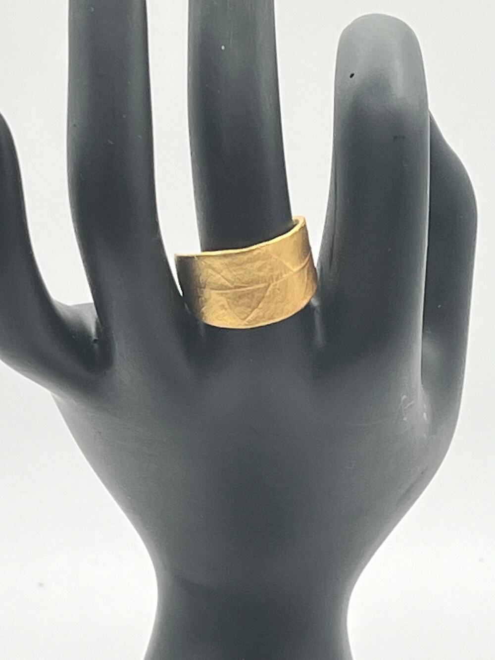 Michael Michaud Bay Laurel Band - Adjustable Ring